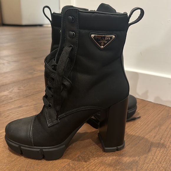Prada boot heels size 40 - Picture 2 of 2